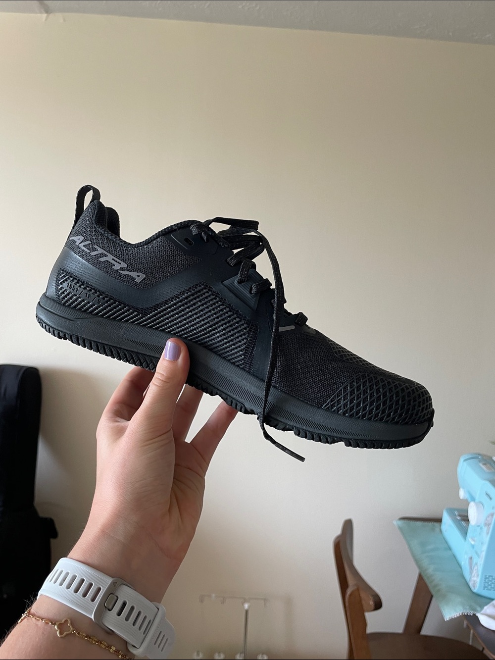 Altra Black Mesh Running Shoe - Picture 6 of 10